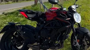 MV Agusta Brutale 800 R (2023 - 25)  (3)