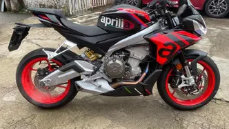 Aprilia Tuono 660 Factory (2022 - 24) usata