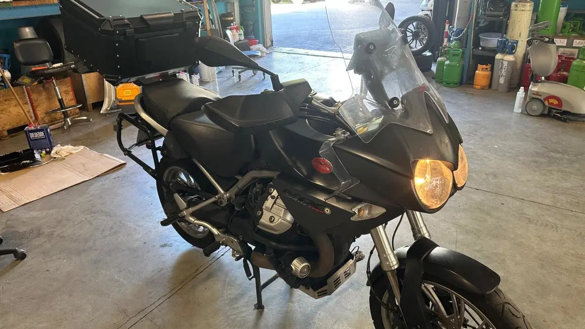 Moto Guzzi Stelvio 1200 NTX (2011 - 16)  (2)
