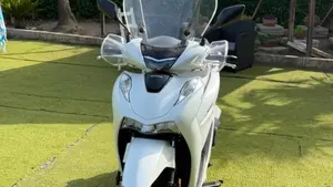 Honda @ 125 ES (2000 - 04)  (4)