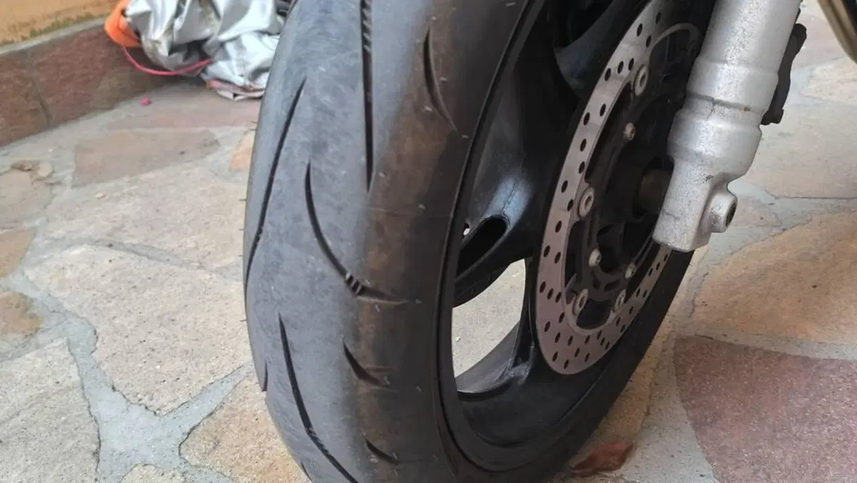 Yamaha FZ6 Fazer (2004 - 07)  (2)