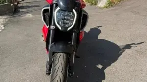 Ducati Diavel V4 (2023 - 26)  (2)