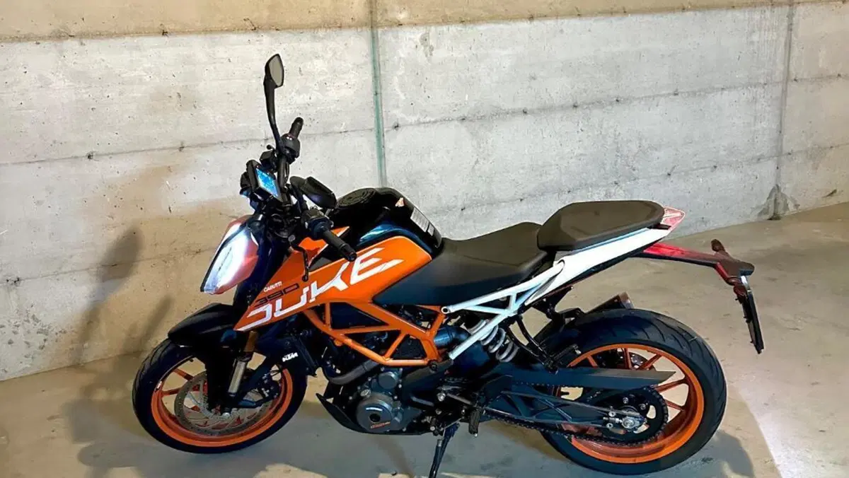 KTM 390 Duke (2021 - 23)  (2)