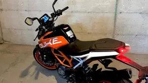 KTM 390 Duke (2021 - 23)  (4)