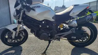 Ducati Monster 696 Plus (2007 - 14) usata