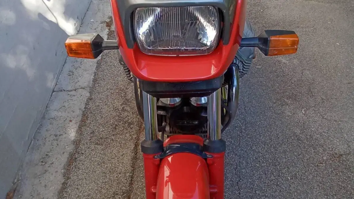 Moto Guzzi   (4)