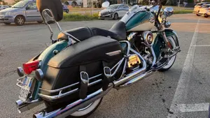 Harley-Davidson 1584 Road King Classic (2007 - 11) - FLHRCI  (2)