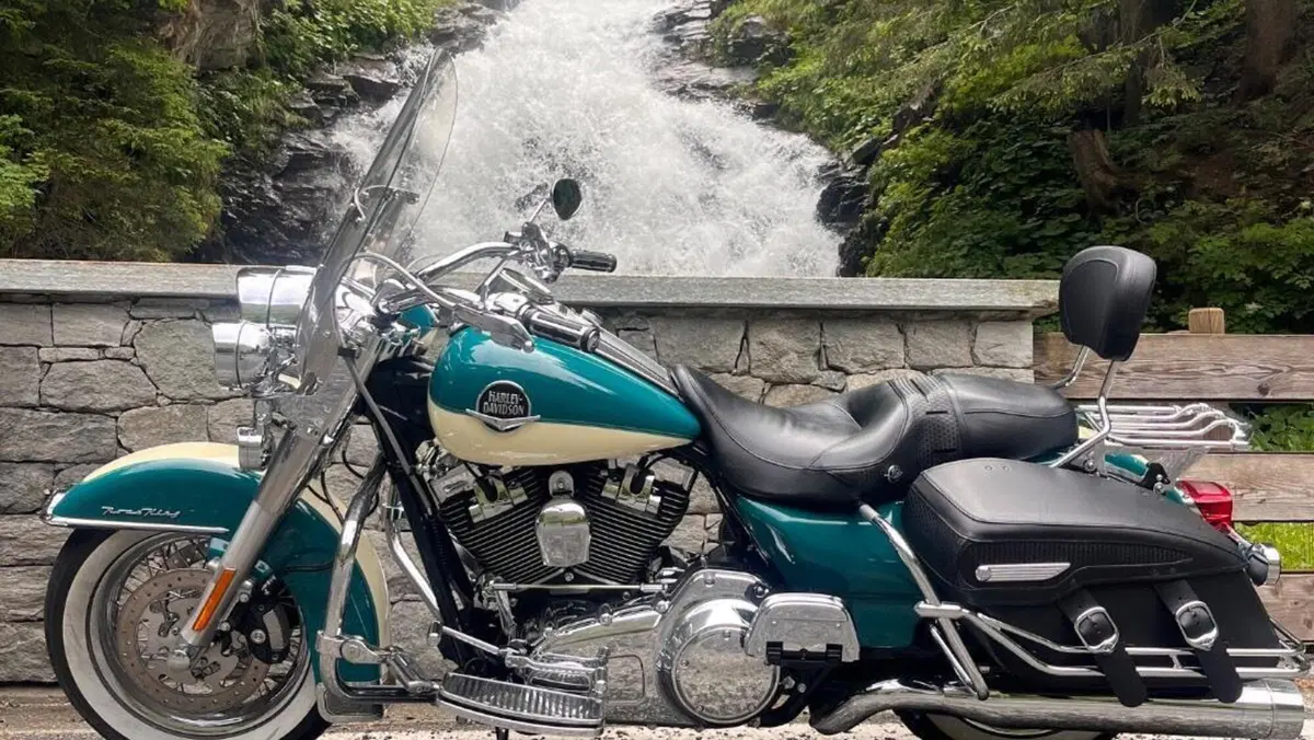 Harley-Davidson 1584 Road King Classic (2007 - 11) - FLHRCI  (3)