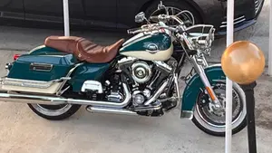 Harley-Davidson 1584 Road King Classic (2007 - 11) - FLHRCI  (4)