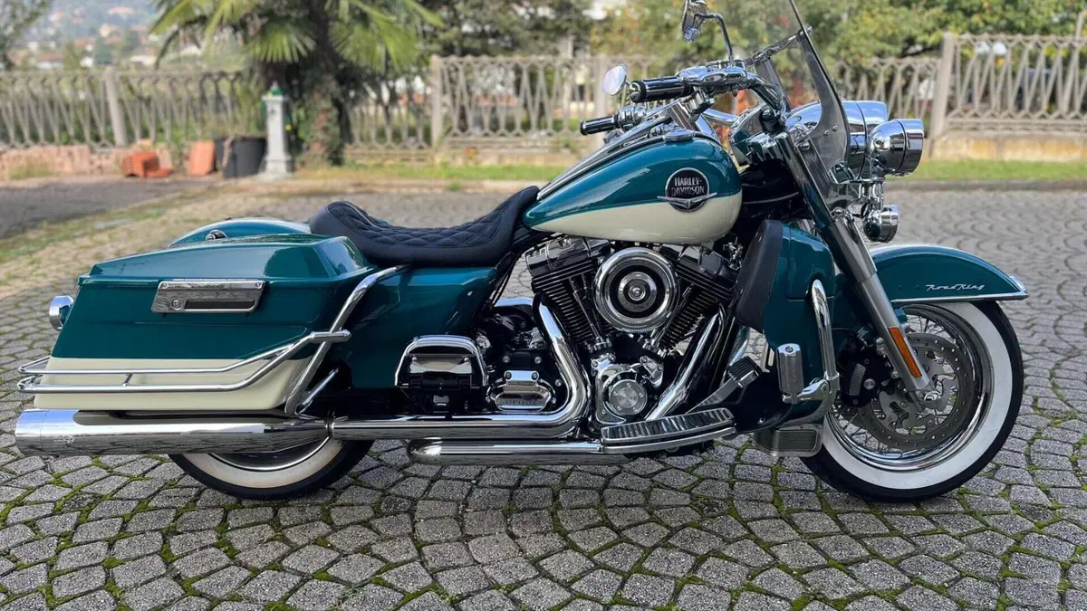 Harley-Davidson 1584 Road King Classic (2007 - 11) - FLHRCI  (10)