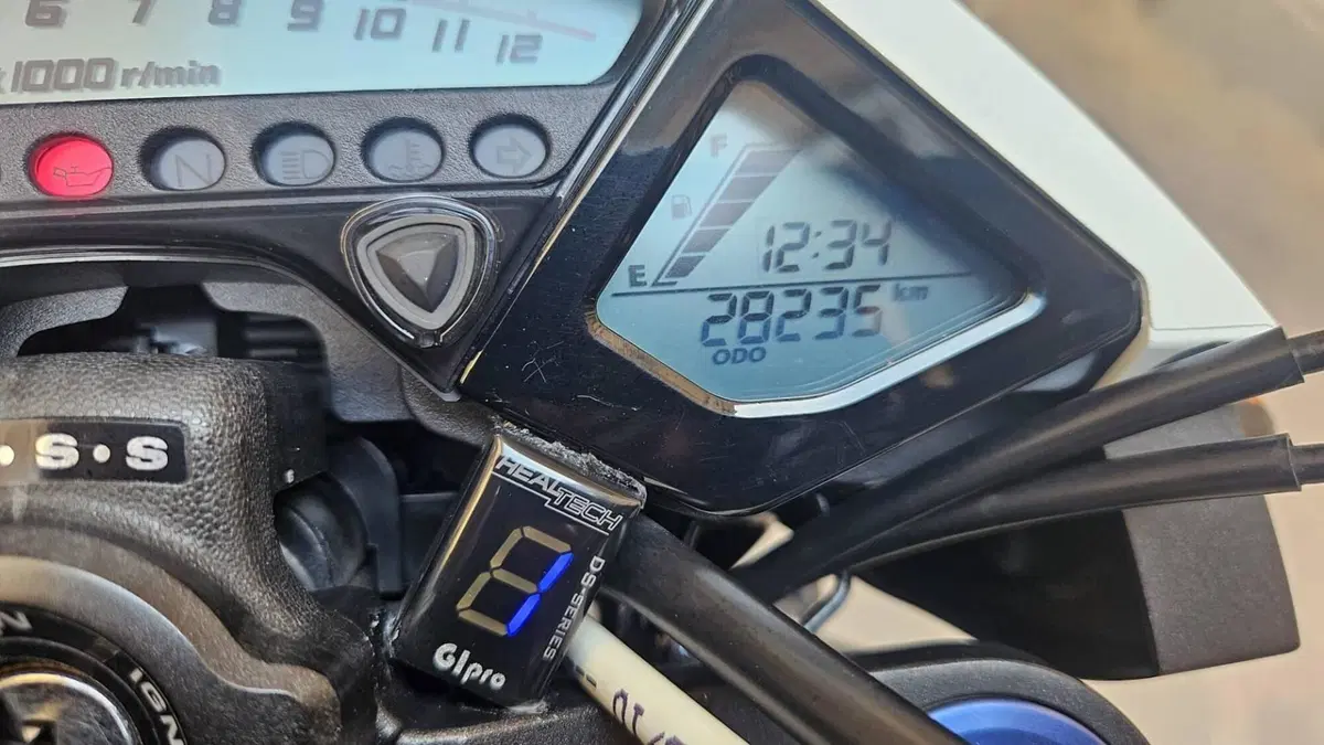 Honda CB 1000 R (2008 - 10)  (7)