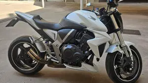 Honda CB 1000 R (2008 - 10)  (11)