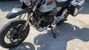 Moto Guzzi V85 TT (2021 - 23) 