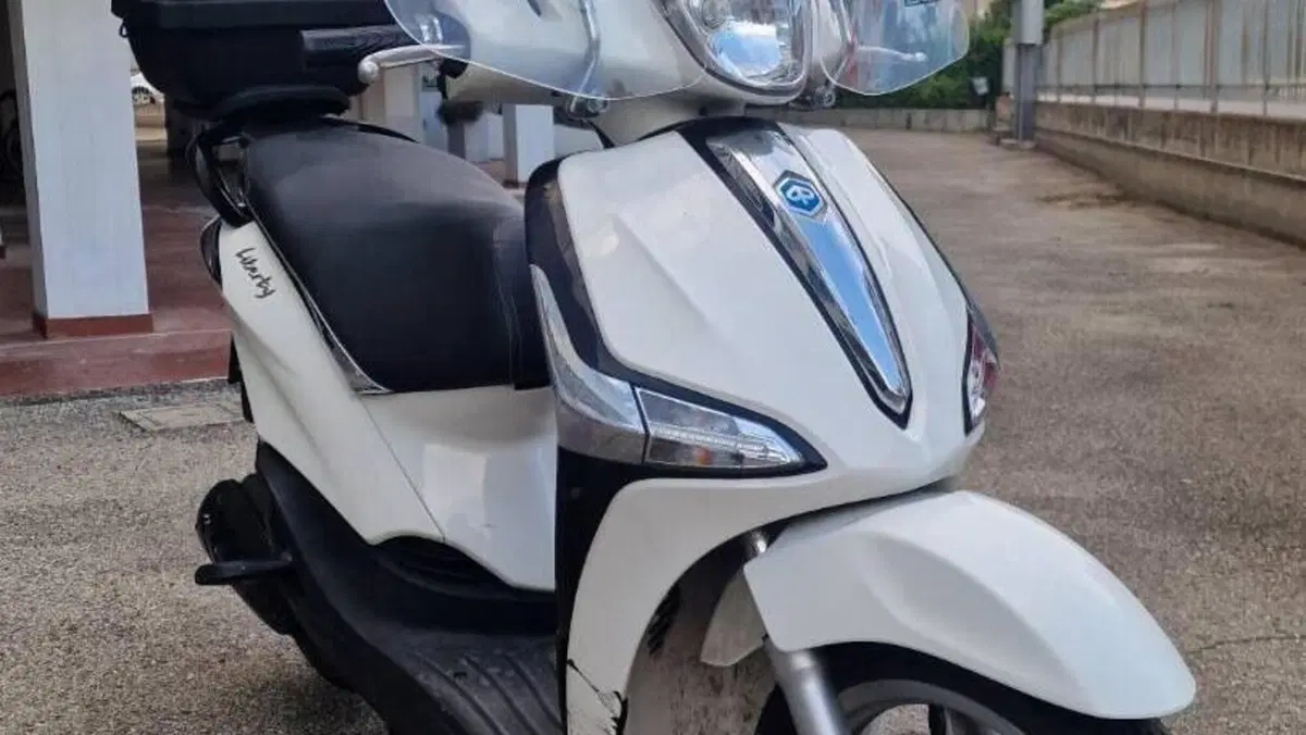 Piaggio Liberty 50 3V (2021 - 24)  (2)