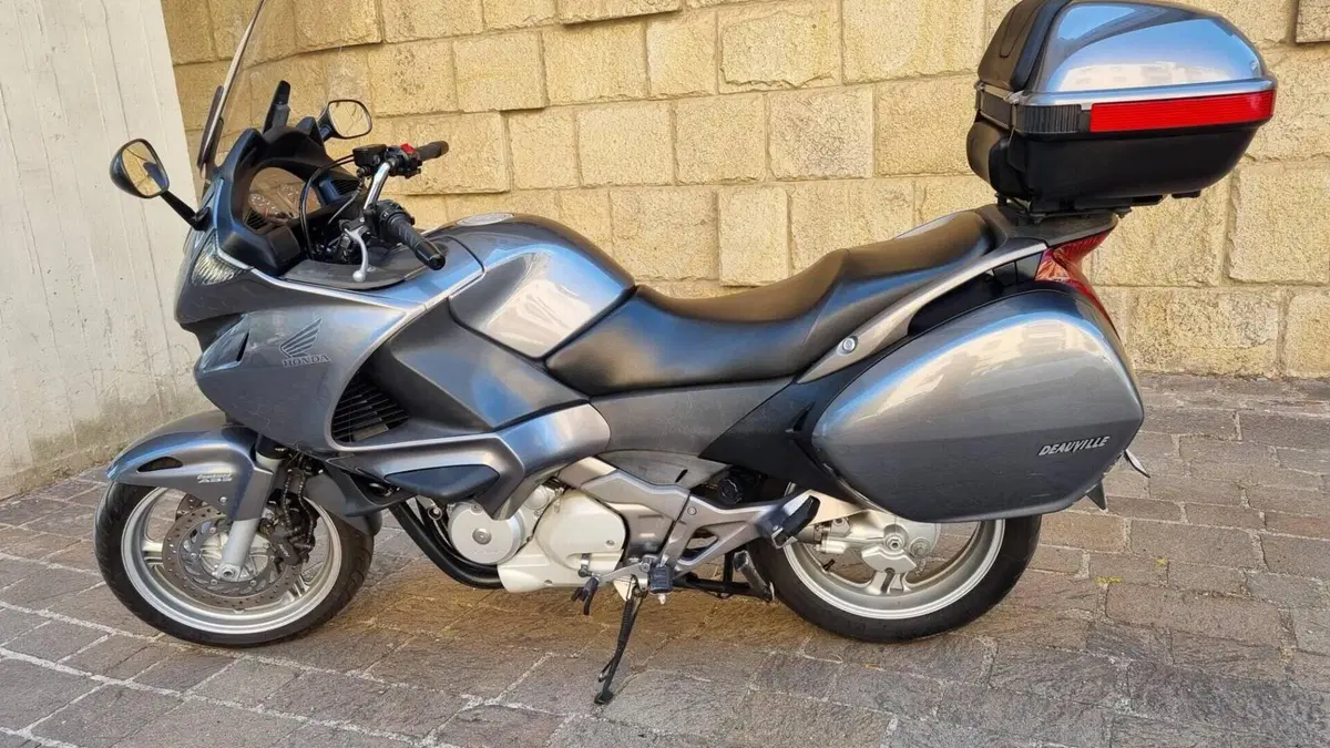 Honda Deauville 700 ABS 