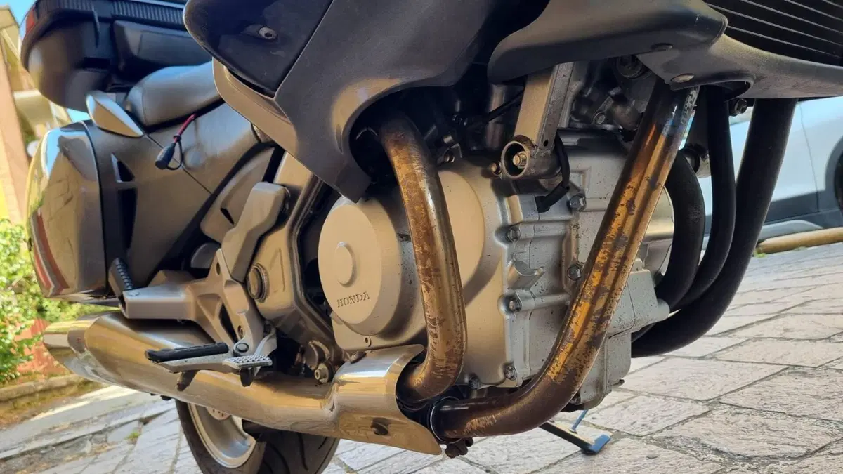 Honda Deauville 700 ABS  (7)