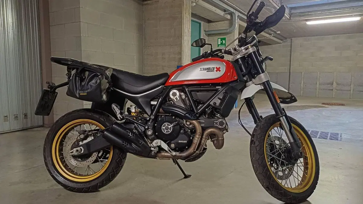 Ducati Scrambler 800 Desert Sled (2017 - 20)  (2)