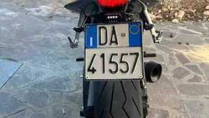 Yamaha YZF R6 (2006 - 07)  (3)