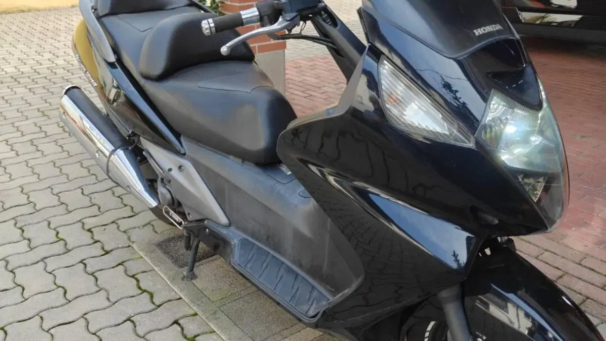 Honda SW-T 400 (2009 - 16)  (3)