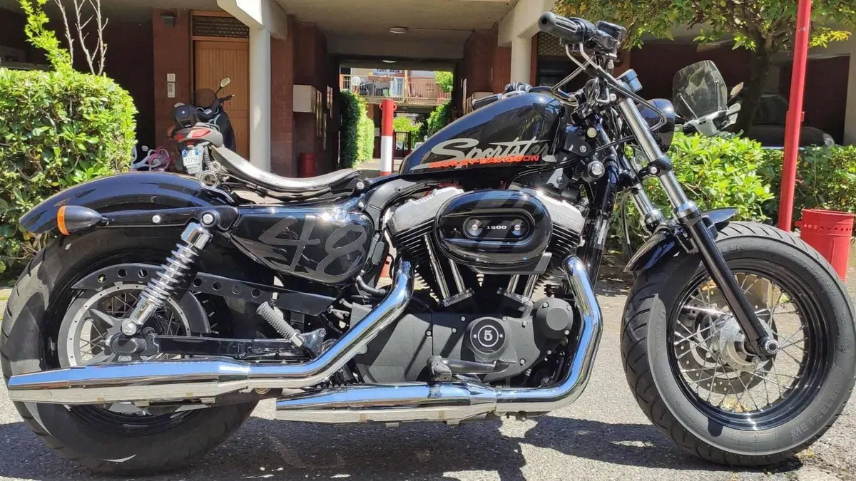 Harley-Davidson 1200 Forty-Eight (2010 - 15)  (2)