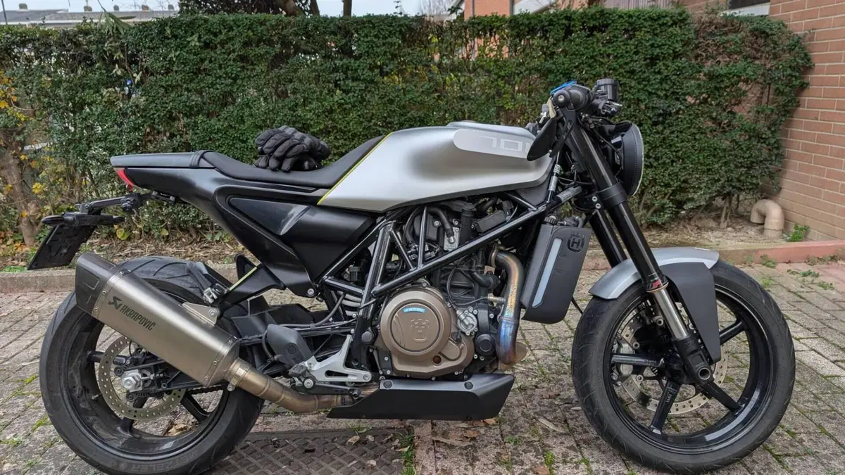 Husqvarna Vitpilen 701 (2018 - 19)  (2)