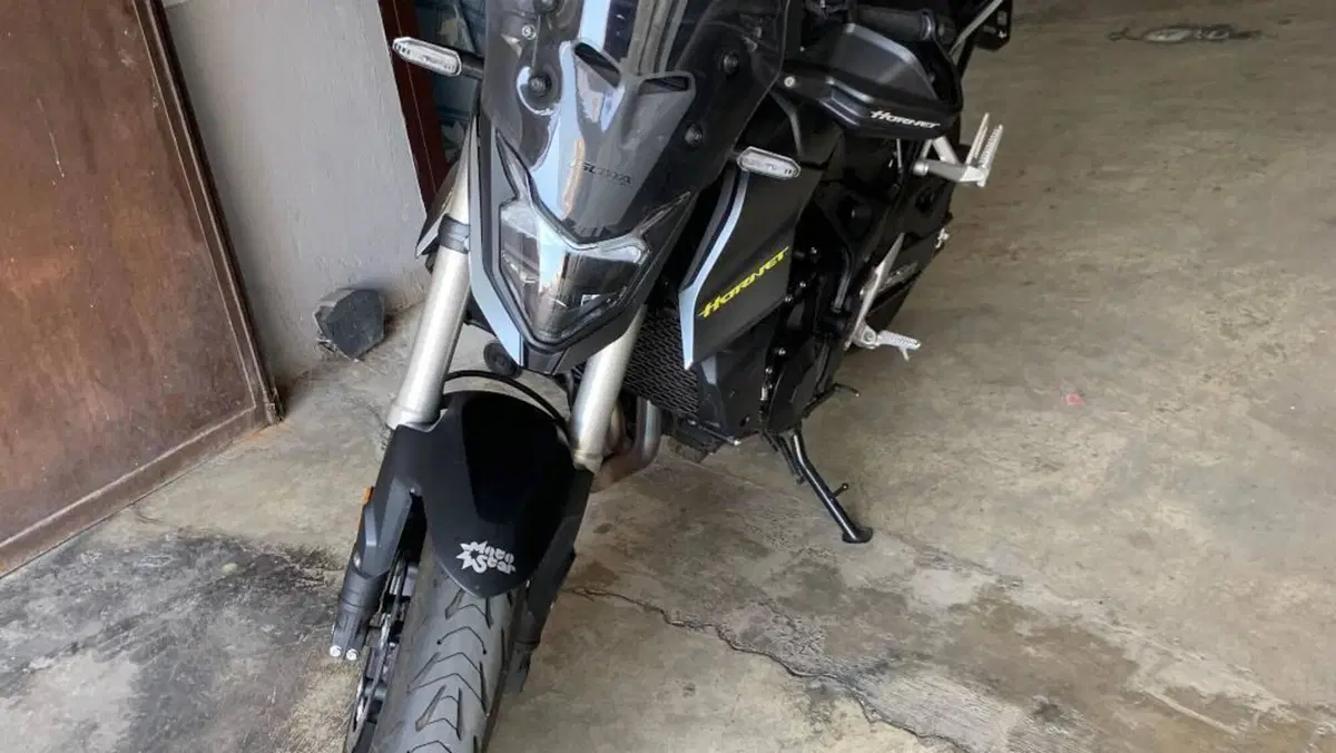 Honda CB 750 Hornet (2025) 