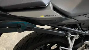 Honda CB 750 Hornet (2025)  (5)