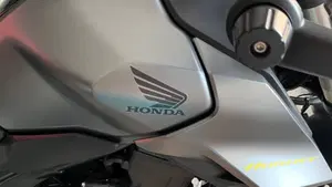 Honda CB 750 Hornet (2025)  (6)
