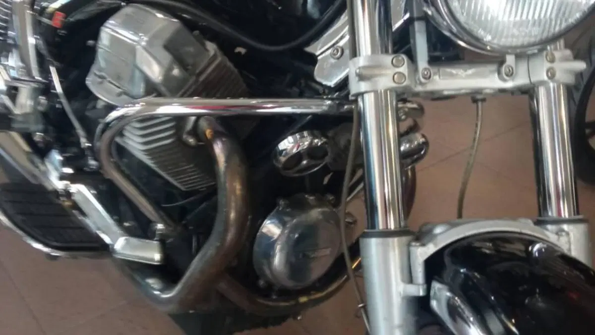 Moto Guzzi California EV Touring (2002 - 06)  (5)