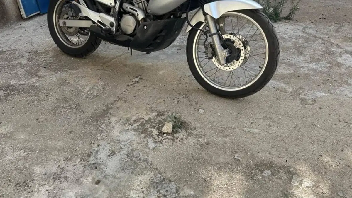 Honda Transalp XL 650V (2000 - 04)  (2)