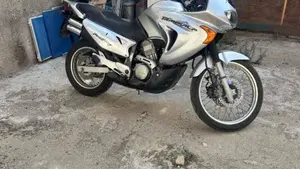 Honda Transalp XL 650V (2000 - 04) 