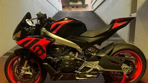 Aprilia Tuono 660 Factory (2022 - 24) 