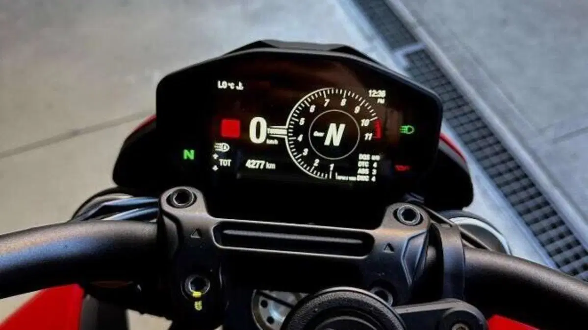 Ducati Hypermotard 950 (2022 - 25)  (9)
