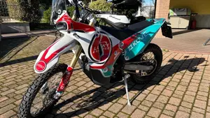 Kove 450 Rally High (2025 - 26)  (2)