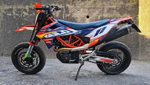 KTM 690 SMC R (2023 - 25)  (9)