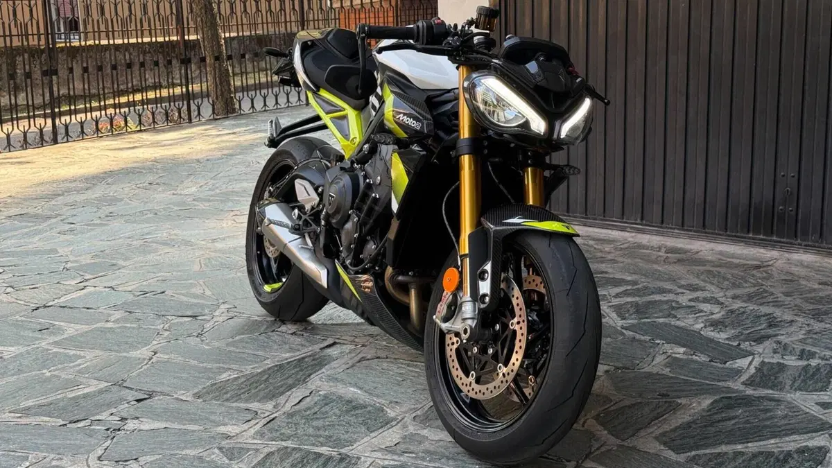 Triumph Street Triple 765 Moto2 (2026)  (7)
