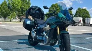 Moto Guzzi V100 Mandello S (2022 - 24) 