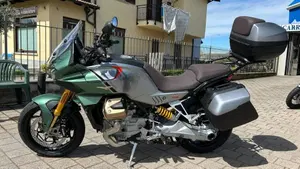 Moto Guzzi V100 Mandello S (2022 - 24)  (2)