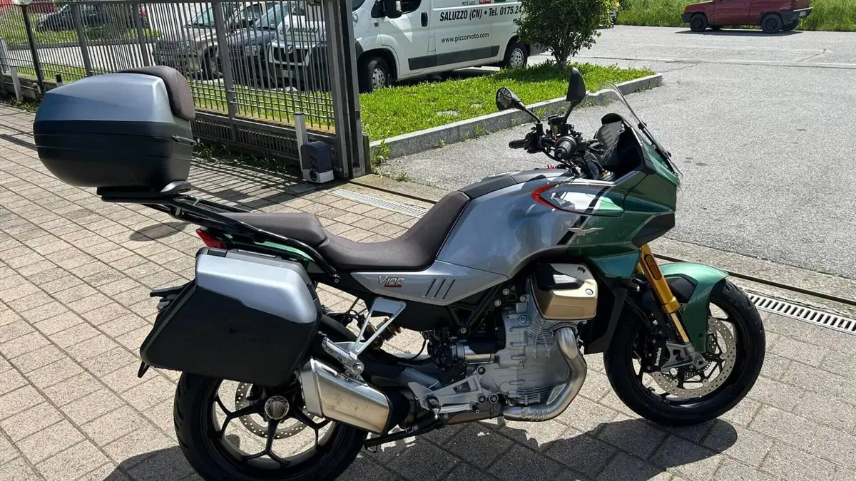 Moto Guzzi V100 Mandello S (2022 - 24)  (3)