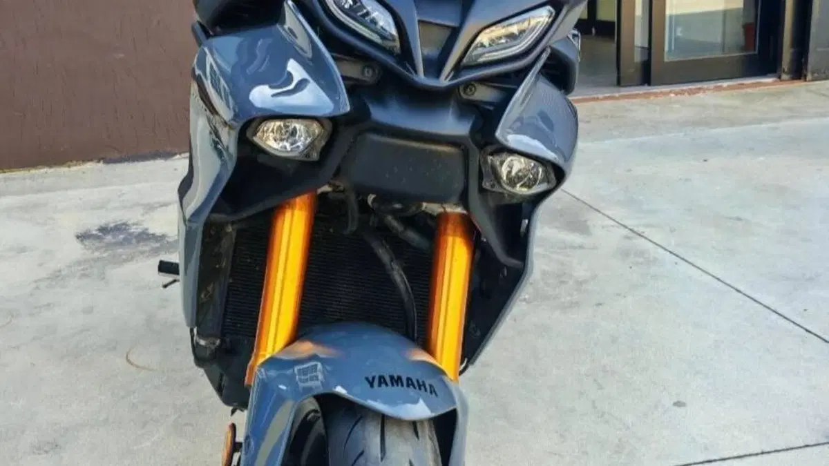 Yamaha Tracer 9 GT+ (2023 - 24)  (2)