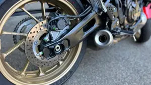 Yamaha XSR 700 XTribute (2021)  (5)