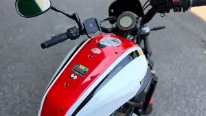 Yamaha XSR 700 XTribute (2021)  (6)