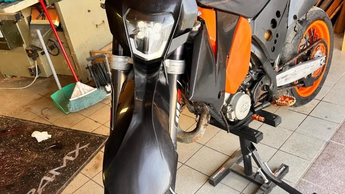 KTM 125 EXC (2006)  (3)