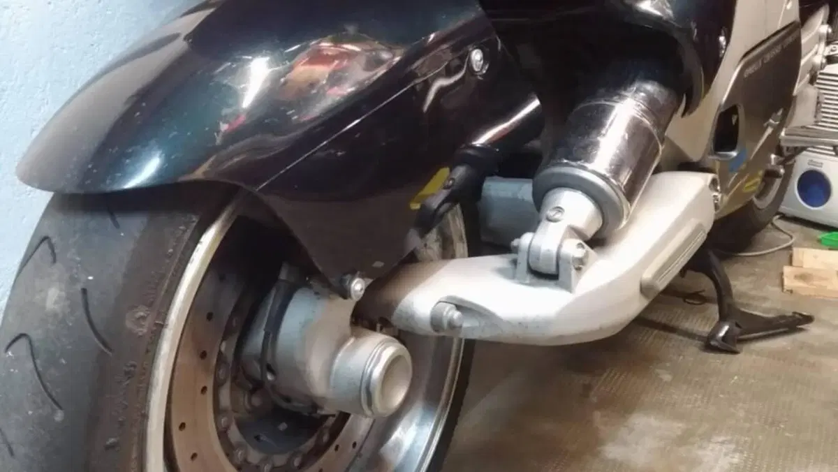 Yamaha GTS 1000 ABS (1993 - 01)  (2)