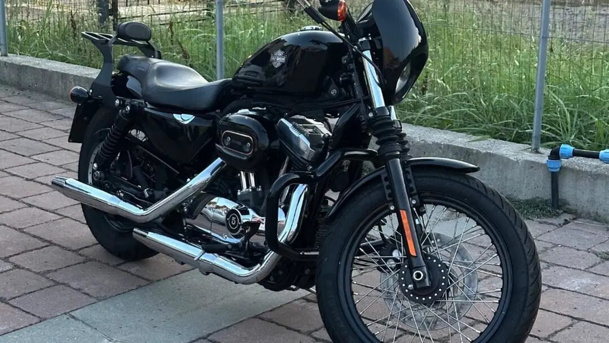 Harley-Davidson XL 1200N Nightster (2008 - 12)  (3)