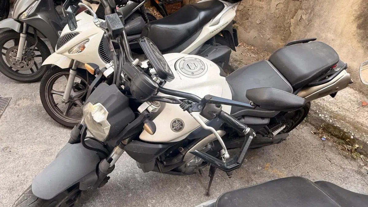 Yamaha MT-03 (2006 - 14)  (4)