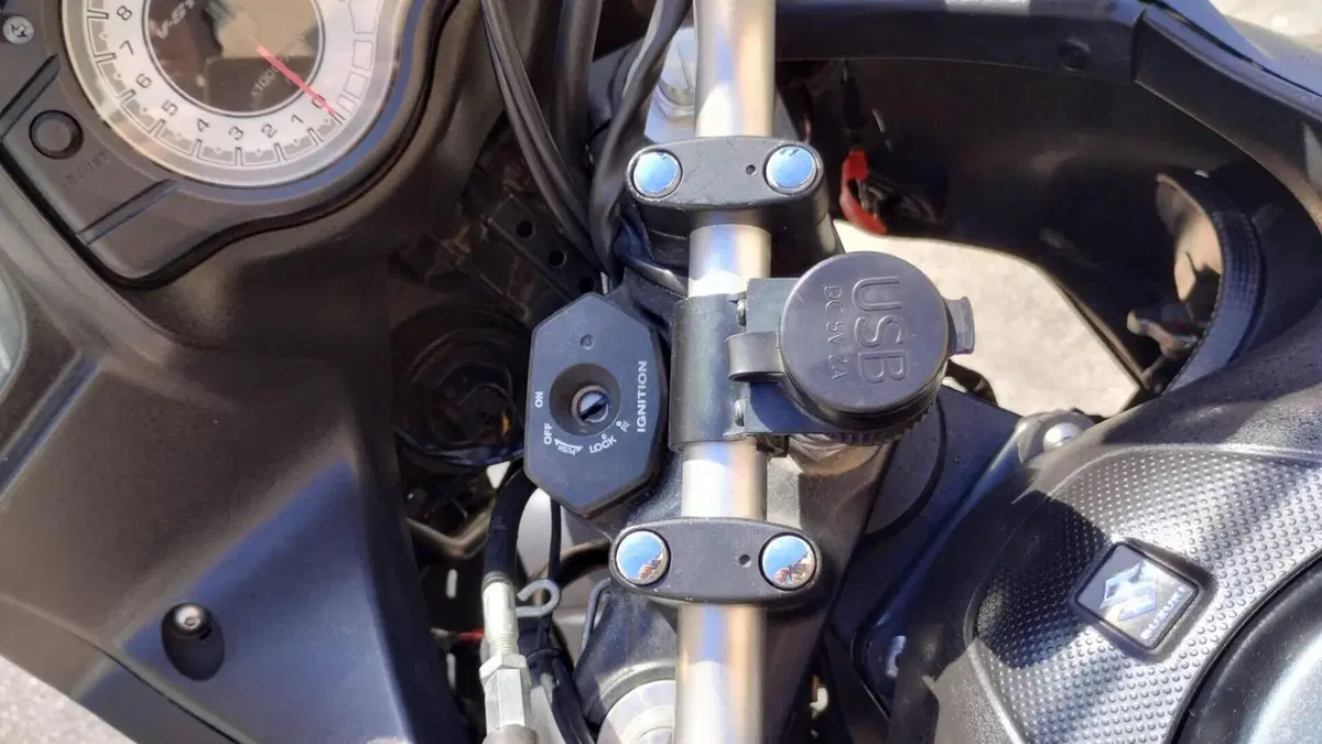 Suzuki V-Strom 650 ABS (2011 - 17)  (8)