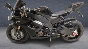 Kawasaki Ninja 1000 ZX-10R (2010 - 11)  (2)