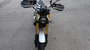 Triumph Scrambler 1200 XE Chrome Edition (2023) 