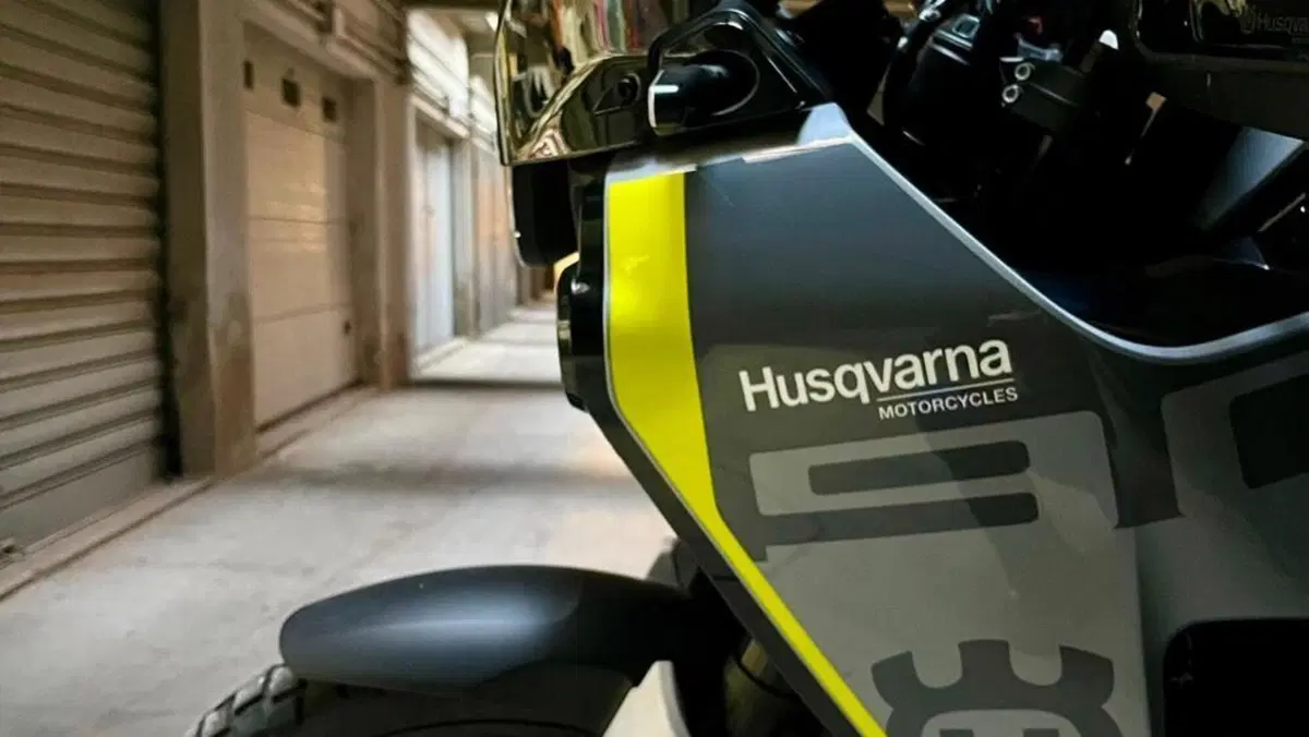 Husqvarna Norden 901 (2022 - 26)  (3)